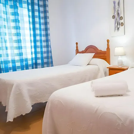 Apartment Moderno Con Garaje Balcones Y Aire Solo Familias Y Parejas *