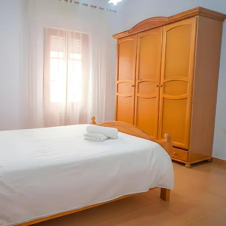 Apartment Moderno Con Garaje Balcones Y Aire Solo Familias Y Parejas